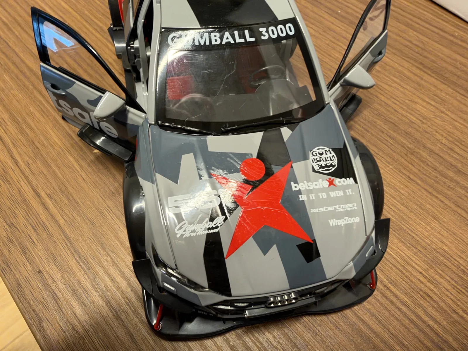 Audi RS6 Avant Gumball 3000 / Betsafe Diecast Model Araba 1/18 (1:18) (Kutusuz)