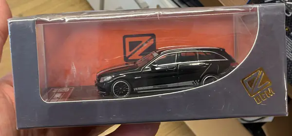 DCM Mercedes-AMG C63 S Estate (S205) Diecast Model Araba 1/64 (1:64) – Siyah