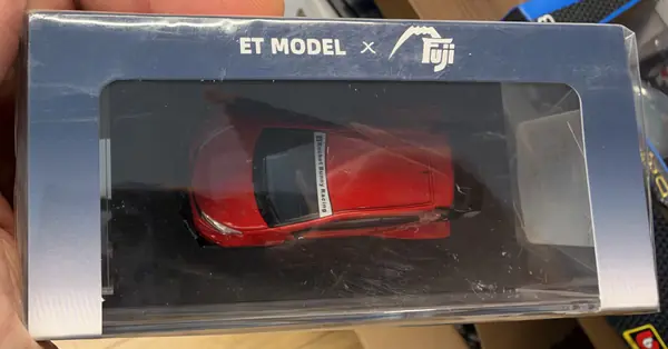 ET Model x Fuji Toyota GR Yaris Diecast Model Araba 1/64 (1:64) – Kırmızı "Supreme", galeri fotoğrafı 2