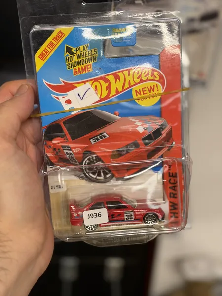 Hot Wheels BMW M3 E36 Race kırmızı #36 1/64 diecast, kartında, galeri fotoğrafı 1