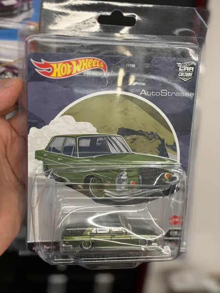 Hot Wheels Car Culture '72 Mercedes-Benz 280 SEL 4.5 yeşil 1/64 diecast, kartında, galeri fotoğrafı 1