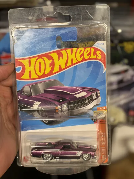 Hot Wheels Super Treasure Hunt '71 El Camino mor 1/64 diecast, kartında, galeri fotoğrafı 1