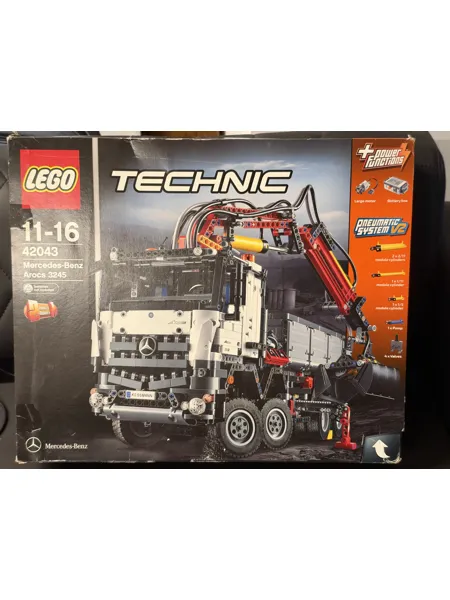 LEGO Technic 42043 Mercedes-Benz Arocs 3245 kutusu, galeri fotoğrafı 1