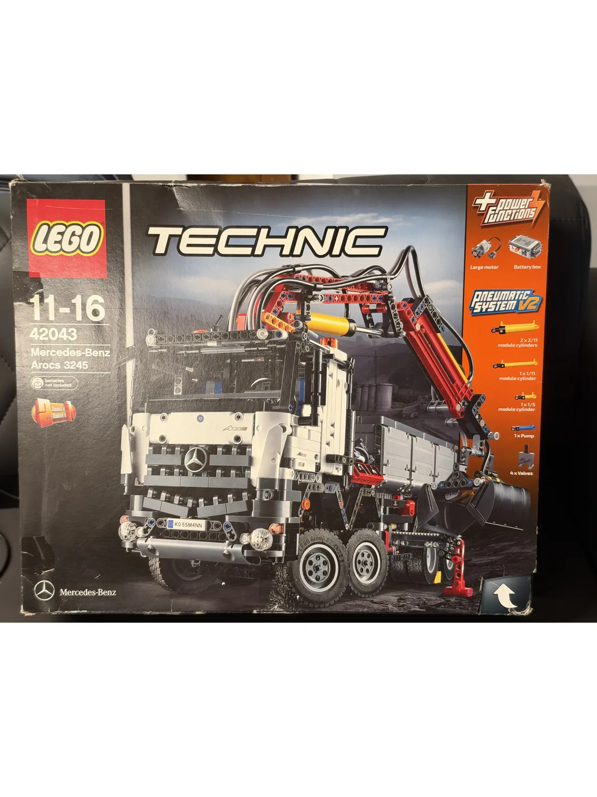 LEGO Technic 42043 Mercedes-Benz Arocs 3245 kutusu